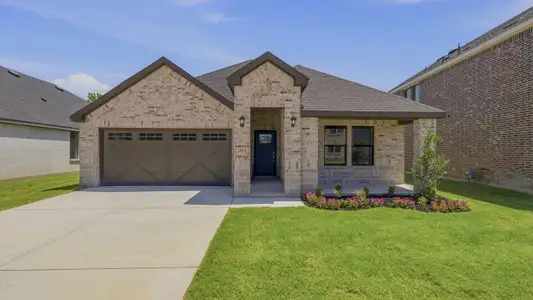 New construction Single-Family house 2014 Serene Springs Rd, Celina, TX 75009 plan Ingleside - image