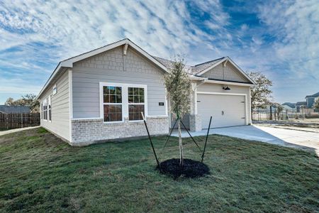 New construction Single-Family house 227 Faith Lane, Tioga, TX 76271 - photo 2 2