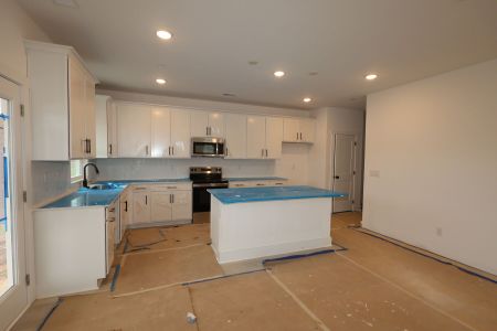 New construction Single-Family house 2944 Sharpstone Dr, Columbia, TN 38401 plan Whitley - image 13