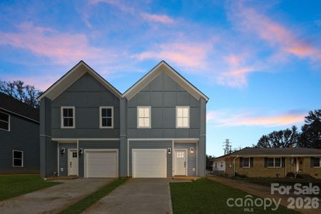 New construction Townhouse house 345 N Hoskins Rd, Charlotte, NC 28216 - image
