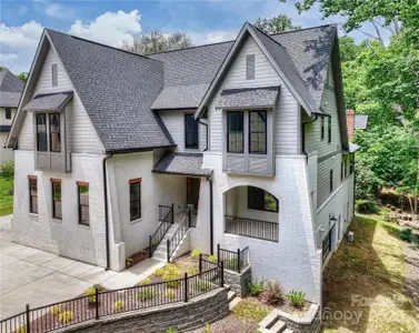 New construction Single-Family house 7011 Chateau Bordeaux Ln, Charlotte, NC 28270 - image