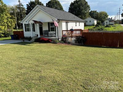 New construction Single-Family house 617 Raleigh Avenue W, Statesville, NC 28677 - photo 0