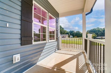 Covered Front Porch