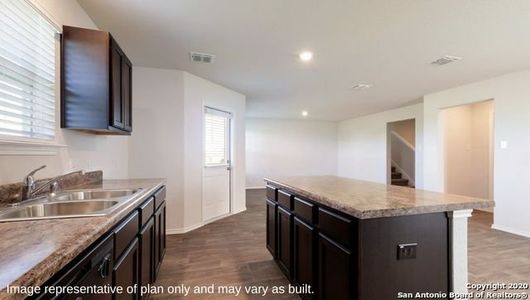 New construction Single-Family house 7334 Capella Cir, San Antonio, TX 78252 The Swift- photo 11 11