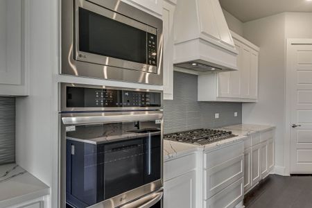 New construction Single-Family house 111 Muscogee Dr, Waxahachie, TX 75165 plan The Cedarcrest - image 8