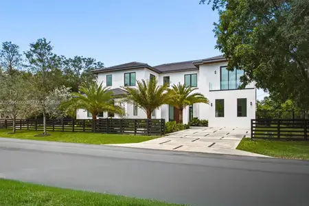 New construction Single-Family house 9840 Sw 73Rd Ct, Pinecrest, FL 33156 - image