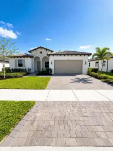 New construction Single-Family house 2402 Se 30Th St, Homestead, FL 33035 - image