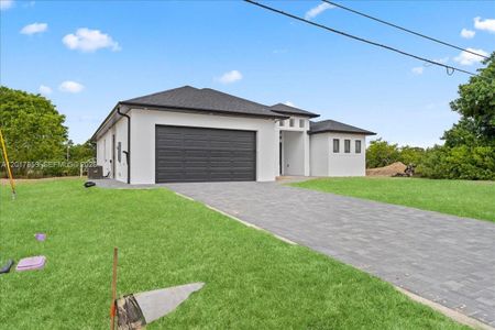 New construction Single-Family house 502 Ne 5Th Pl, Cape Coral, FL 33909 - image