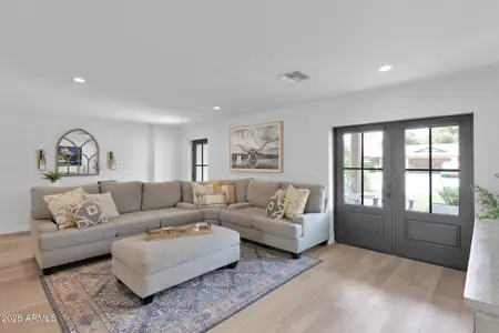 New construction Single-Family house 11039 N 42Nd St, Phoenix, AZ 85028 - image