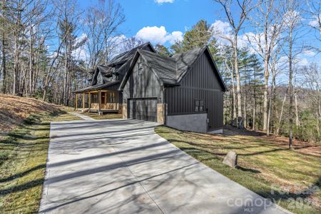 New construction Single-Family house 81 Goldenwood Ln, Mills River, NC 28759 - image