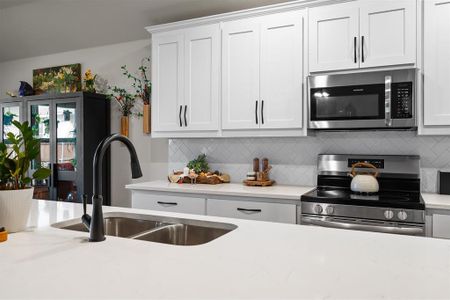 New construction Single-Family house 1406 Quail Creek Dr, Cleburne, TX 76033 plan Essex - image 15