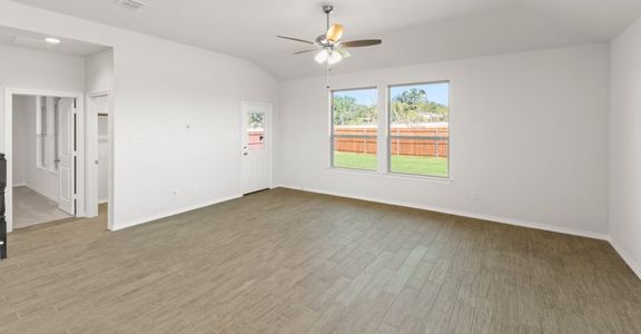 New construction Single-Family house 1620 Macadamia Ct, Aubrey, TX 76227 plan Raleigh - image 10