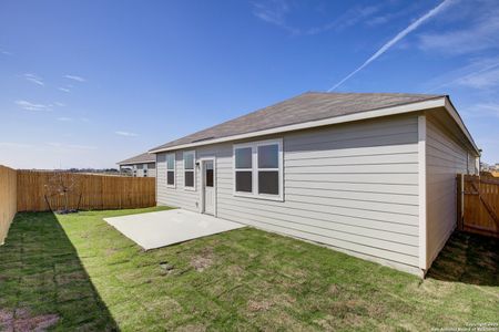 New construction Single-Family house 2521 Solon Ln, Seguin, TX 78155 Guenther - 2013- photo 27 27