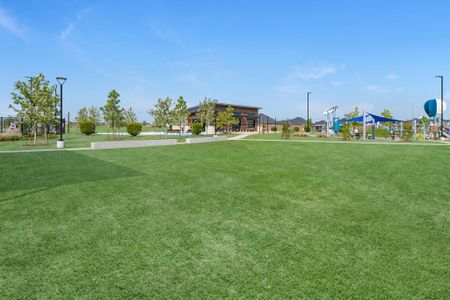 Sunterra Lakes by Long Lake Ltd. in Brookshire - image 3