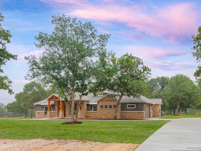 New construction Single-Family house 124 Hondo Vista, La Vernia, TX 78121 - photo 0