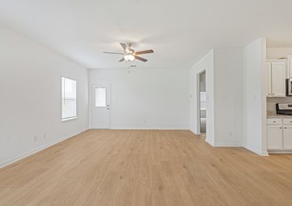 New construction Single-Family house 6007 Luckey Run, San Antonio, TX 78252 plan Torres - image 7