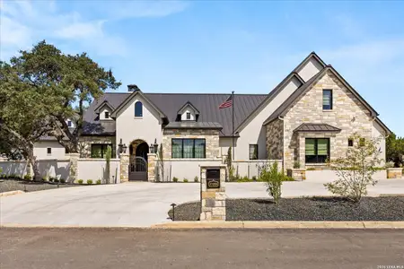 New construction Single-Family house 31209 Keeneland Dr, Fair Oaks Ranch, TX 78015 - image