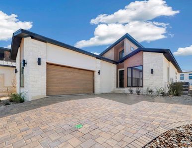 New construction Single-Family house 103 Via Roma Ct, Horseshoe Bay, TX 78657 - image