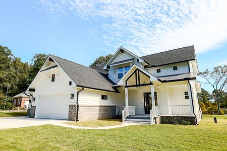 New construction Single-Family house 256 Plantation Dr, Manning, SC 29102 - image