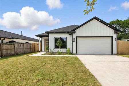 New construction Single-Family house 1105 Park Ln, Pasadena, TX 77506 - image
