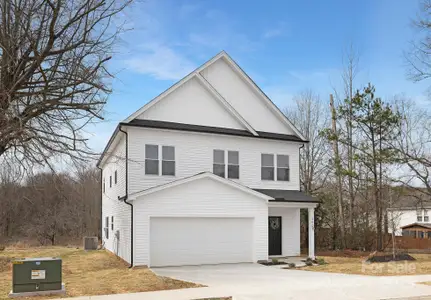 New construction Single-Family house 9503 Weston Woods Ln, Charlotte, NC 28216 null- photo 1 1