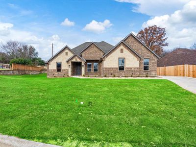 New construction Single-Family house 226 Golfers Way, Azle, TX 76020 null- photo 2 2