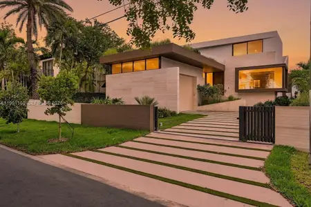 New construction Single-Family house 535 N Shore Dr, Miami Beach, FL 33141 - image