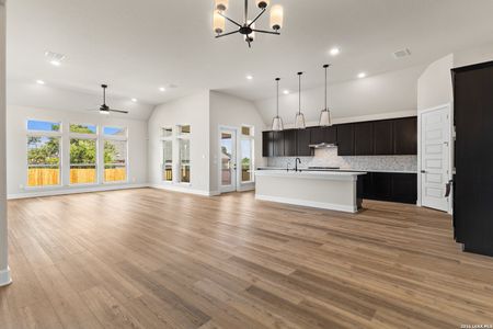 New construction Single-Family house 137 Gallant Fox Dr, Castroville, TX 78009 plan Plan 2435 - image 14