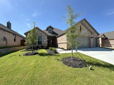 New construction Single-Family house 2003 Belle Lagos Ln, Cleburne, TX 76033 - image