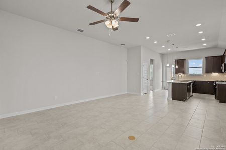 New construction Single-Family house 1549 Alsatian Ave, San Antonio, TX 78253 Travis- photo 1 1