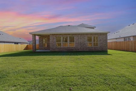 New construction Single-Family house 609 Candace Drive, DeSoto, TX 75115 - photo 5 5