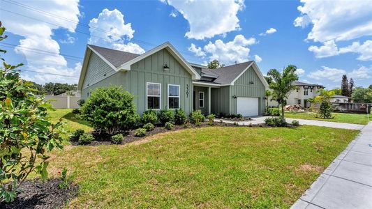 New construction Single-Family house 5367 Clubhouse Hills Ln, Lakeland, FL 33812 - image
