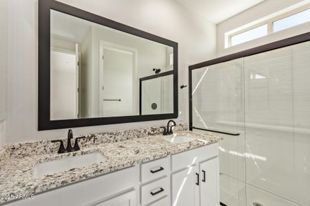 New construction Single-Family house 17421 Las Palmaritas Dr, Waddell, AZ 85355 plan Granite Vista Avanti - Plan 1576 - image 8