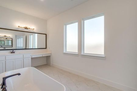 New construction Single-Family house 2240 Tutt Trl, Waxahachie, TX 75167 - image 11