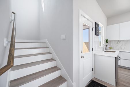New construction Single-Family house 6702 Metro Blvd, Unit 7, Houston, TX 77083 - image 17