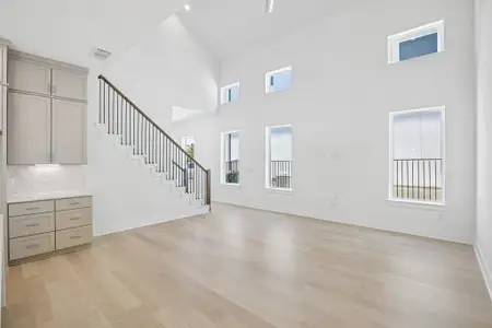 New construction Single-Family house 2014 Kit Cir, Austin, TX 78758 plan Silverton - image 16