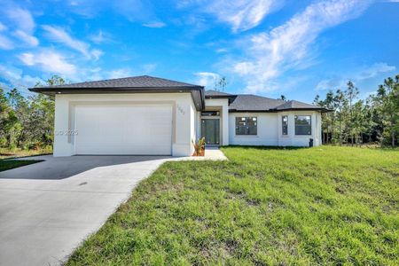 New construction Single-Family house 2002 E 10Th, Lehigh Acres, FL 33936 - image