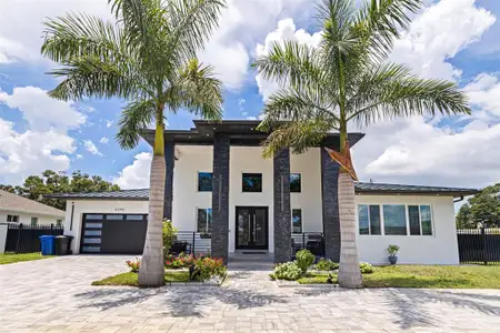 New construction Single-Family house 6396 18Th St N, St. Petersburg, FL 33702 - image