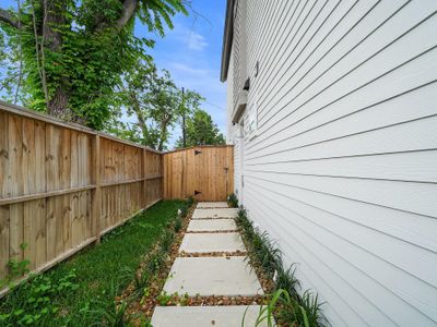 New construction Single-Family house 7508 Carver Rd, Houston, TX 77088 - image 4