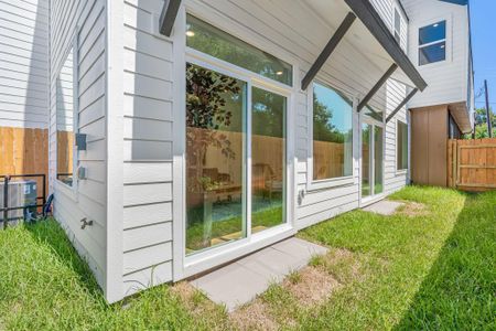 New construction Single-Family house 3620 Sauer St, Unit B, Houston, TX 77004 - image