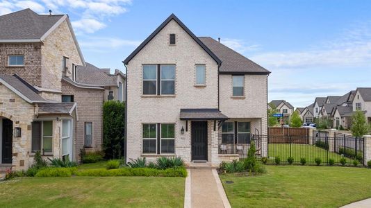 New construction Single-Family house 711 Prairie Falcon Dr, Arlington, TX 76005 null- photo 0