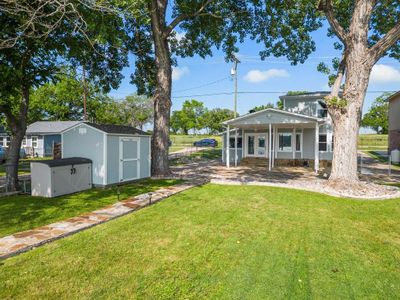 New construction Single-Family house 1941 E Lake Dr, Weatherford, TX 76087 null- photo 0 0