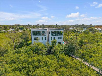 New construction Single-Family house 550 S Peninsula Ave, New Smyrna Beach, FL 32169 - image