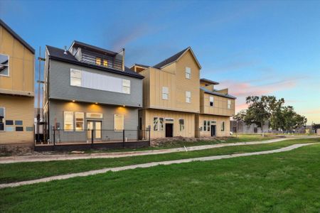 New construction Single-Family house 3909 Zina Wy, Houston, TX 77018 - image