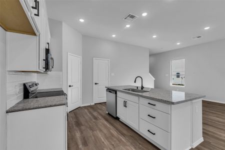 New construction Single-Family house 286 County Rd 5102, Unit F, Cleveland, TX 77327 - image 7