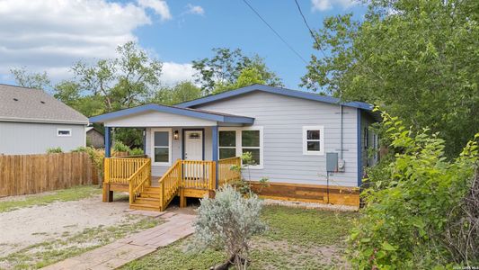 New construction Single-Family house 426 Ike St, San Antonio, TX 78211 - image