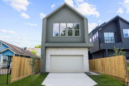 New construction Single-Family house 3319 Rogers St, Houston, TX 77022 - image
