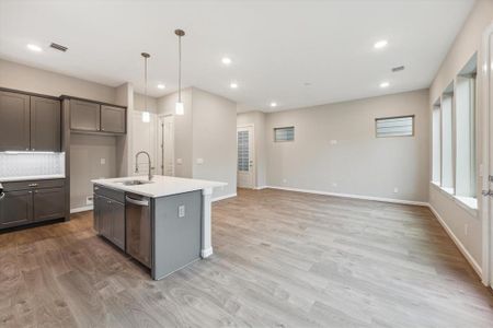 New construction Single-Family house 812 Glowing Dawn Dr, Houston, TX 77018 null- photo 14 14