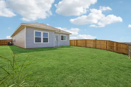 New construction Single-Family house 5600 San Pietro Dr, Austin, TX 78747 plan Cloverleaf 1533 - image 3