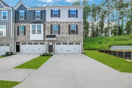 New construction Townhouse house 928 Sugar Vista Cir, Sugar Hill, GA 30518 plan Mendelssohn - image